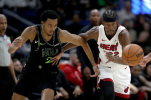 New Orleans pasa por encima de los Heat