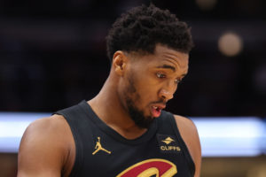 Lakers y Nets están pendientes de Donovan Mitchell
