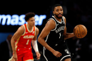 El mejor Mikal Bridges supera a los Hawks con 38 puntos