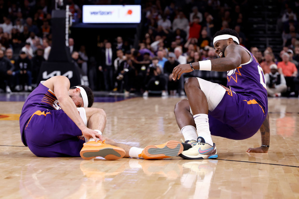 Devin Booker K.O. por una semana