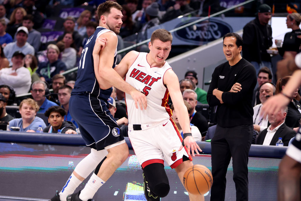 Erik Spoelstra mantiene su apuesta por Nikola Jovic