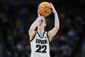 La NBA piensa en Caitlin Clark para el concurso de triples 2025