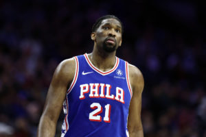 Los 76ers vencen a Orlando y sueñan con huir del play-in