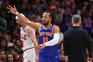 Los Knicks se colocan terceros con 45 puntos de Brunson