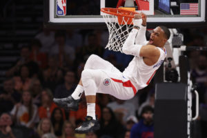 Westbrook vuelve a la titularidad por la puerta grande