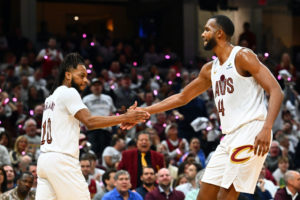 Cleveland sigue sin encontrar rival en Orlando