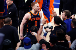 DiVincenzo desata la locura y los Knicks ponen el 2-0