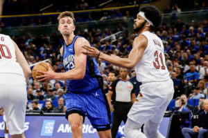 Los Magic empatan 2-2 con un magnífico Franz Wagner