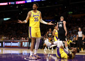 Christian Wood toma su opción de jugador