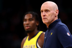 Rick Carlisle, feliz por colarse sin invitación
