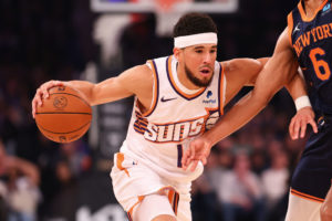 El entorno de Devin Booker niega su interés por New York