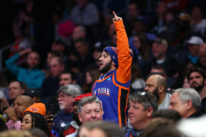 Los Sixers remedian la invasión de aficionados de los Knicks