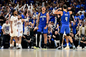 Orlando sobrevive a Mitchell y fuerza el séptimo partido