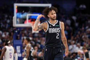 Dereck Lively es duda para el cuarto partido ante Minnesota