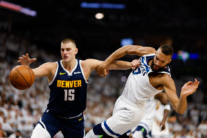 Denver confirma su reacción e iguala la eliminatoria