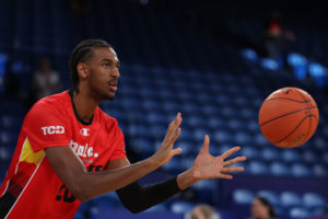 Alex Sarr deja plantados a los Atlanta Hawks