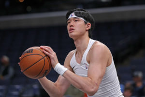 Watanabe cambia la NBA por Japón