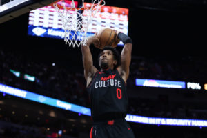 Josh Richardson se queda en Miami