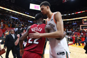 Los Spurs piensan en Wemby como reclamo de agentes libres