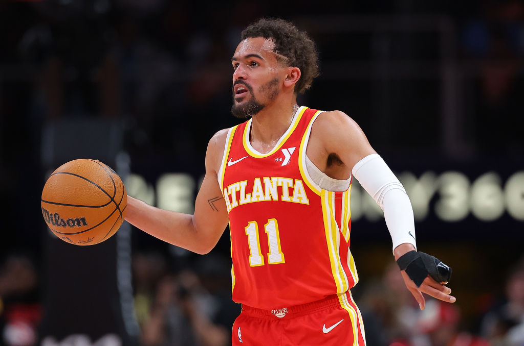 Young inicia una jugada