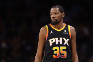 El propietario de los Suns niega que Kevin Durant esté en el mercado