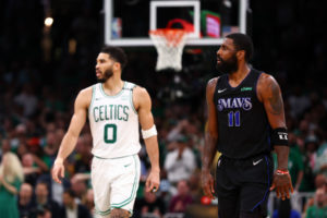Kyrie Irving asume la responsabilidad