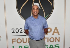 Marc Eversley firma un nuevo contrato con los Bulls