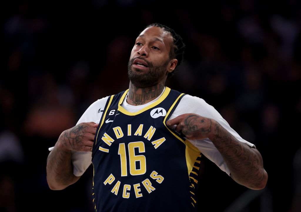 El contrato de James Johnson estará parcialmente garantizado