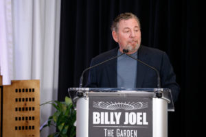 James Dolan critica el nuevo contrato televisivo de la NBA
