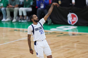 Derrick Jones Jr. jugará en los Clippers