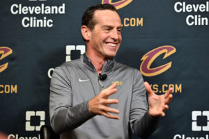 Kenny Atkinson espera que los Cavaliers den el siguiente paso