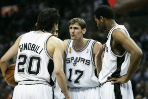 Brent Barry, de las oficinas en San Antonio al banquillo de Phoenix