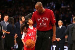 El viernes Kobe tendrá su segunda estatua en el Crypto.com