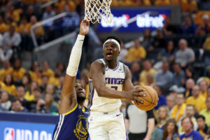 Terence Davis prueba con los Bucks