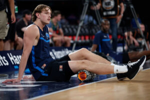 Los Cleveland Cavaliers incorporan a Luke Travers