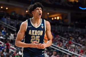 Indiana firma un contrato two-way a Enrique Freeman