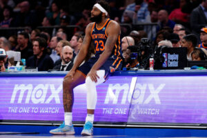 Mitchell Robinson aún no puede entrenar