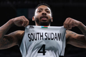 Carlik Jones desoye a la NBA y firma por Partizan
