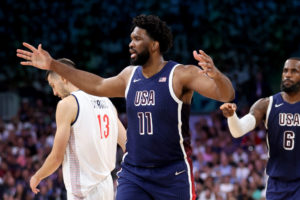 Kerr cuenta por qué Embiid no jugó ante Sudán del Sur