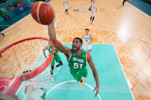 Bruno Caboclo se entrena con los Warriors