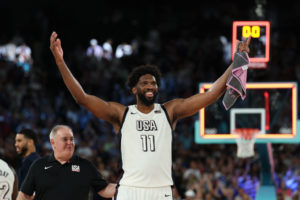 Embiid calienta la final ante Francia