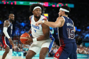 Los Cavs se interesan en Yabusele y Caboclo