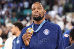 Kevin Durant es nuevo accionista del PSG