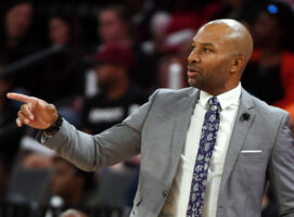 Derek Fisher cree que en la NBA actual se prima sobre todo "el espectáculo"