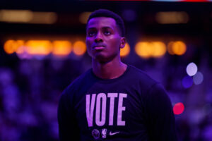 Christian Koloko, cerca de sumarse a los Lakers