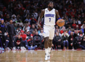 Atlanta firma a Kevon Harris y Joey Hauser