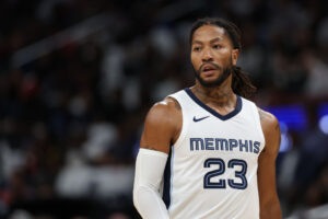 El base suplente de Memphis, a debate