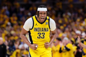 Los Pacers, decididos a renovar a Myles Turner