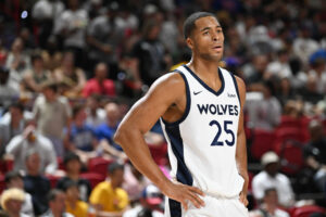 Minnesota da una oportunidad a Jaedon LeDee
