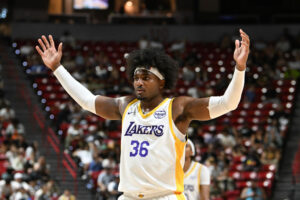 Los Lakers crean un nuevo hueco en la plantilla despidiendo a Blake Hinson